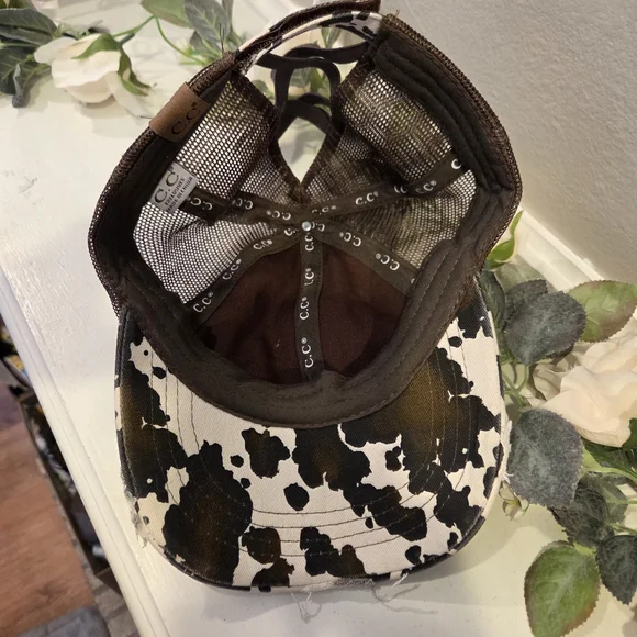 C.C. Womens Distressed Brown Cow Print Trucker Hat Pony Cap - Picture 8 of 9